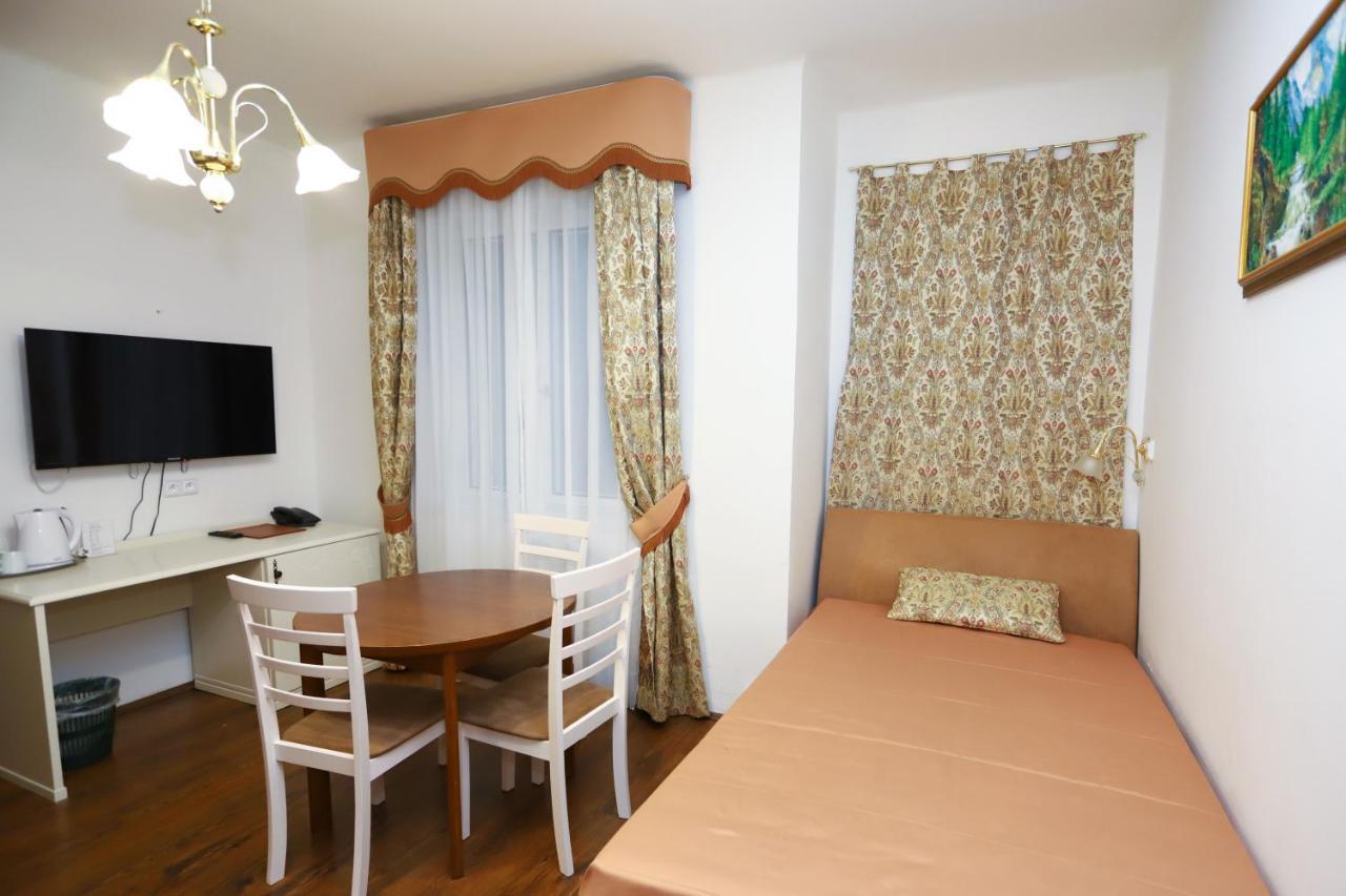 Zlaty Sloup Hotel Karlovy Vary Kültér fotó